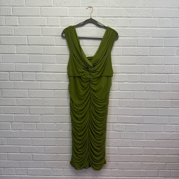 Green Ruched Mesh Bodycon Dress - Picture 4 of 5